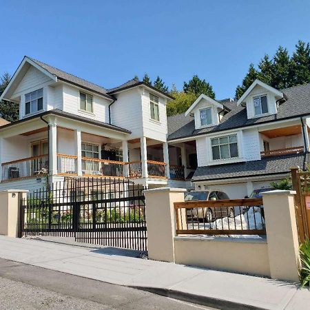 Holland Villa Vancouver New Westminster Exterior photo