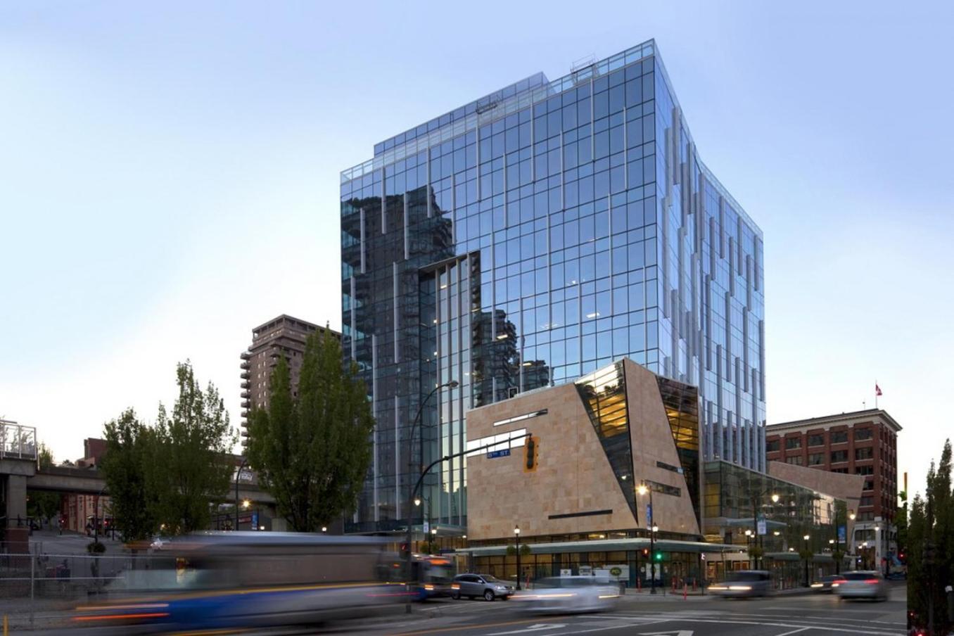 Holland Villa Vancouver New Westminster Exterior photo